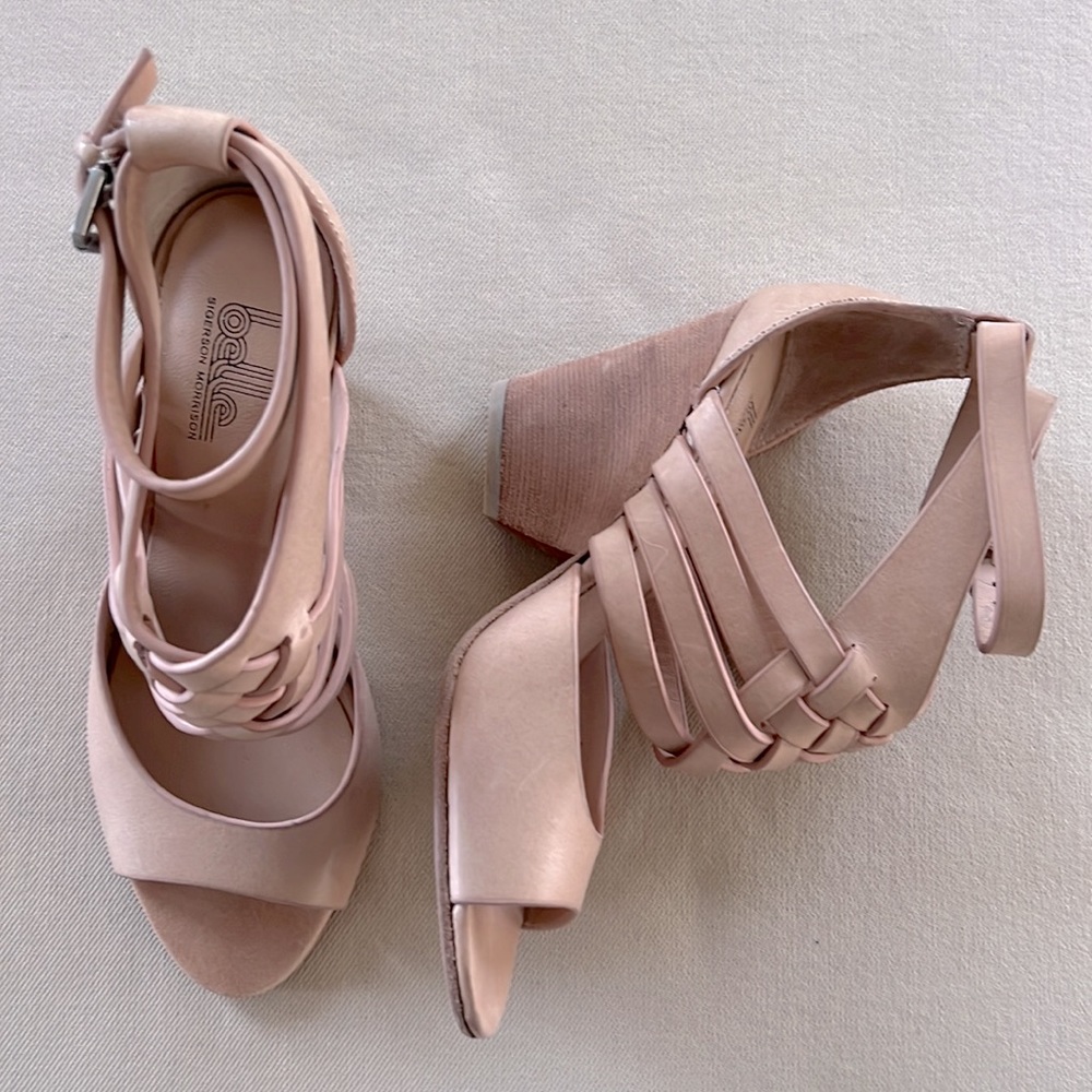 Belle by Sigerson Morrison Wedge